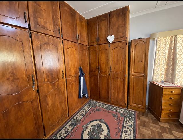 3 BEDROOM HOUSE FOR SALE IN VANDERBIJLPARK CE 2